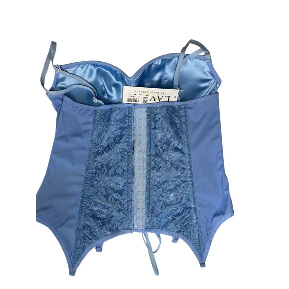 Lavish by Daisy Light Blue Lace Up Corset - Picture 2 of 7